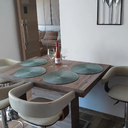 Luxury Reed House Вилла *