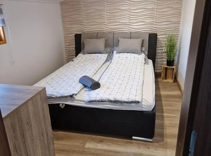 וילה Luxury Reed House *